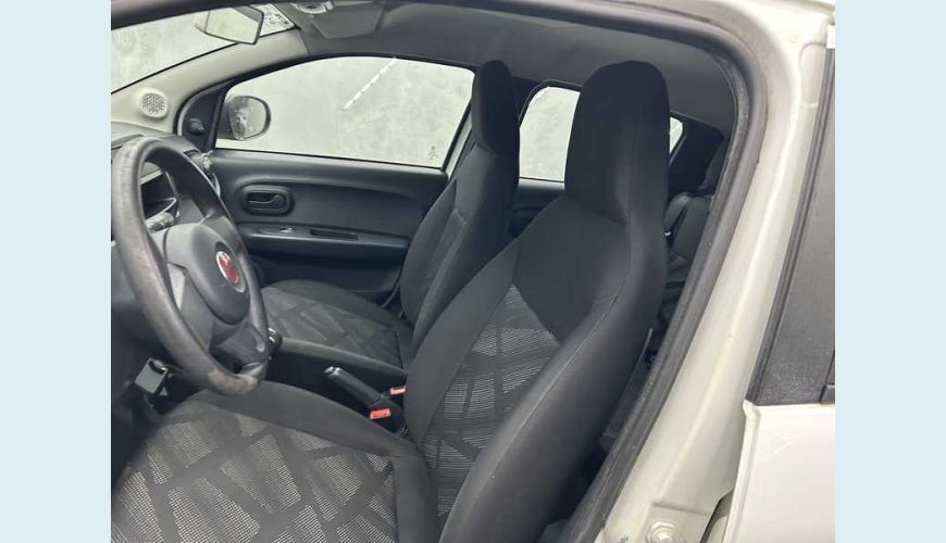 FIAT MOBI LIKE 1.0 FLEX MANUAL 4P - BRANCO - 2020 Foto 9 (Grande)