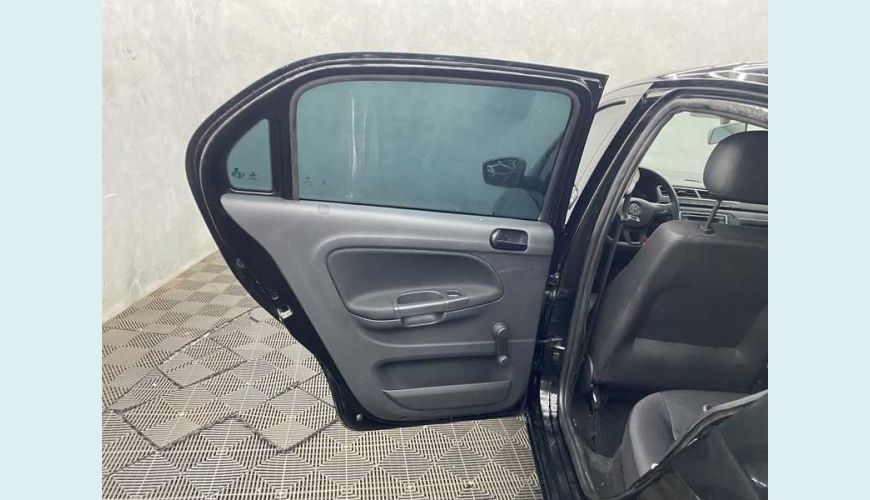 VOLKSWAGEN GOL 1.0 12V FLEX MANUAL 4P - PRETO - 2021 Foto 9 (Grande)