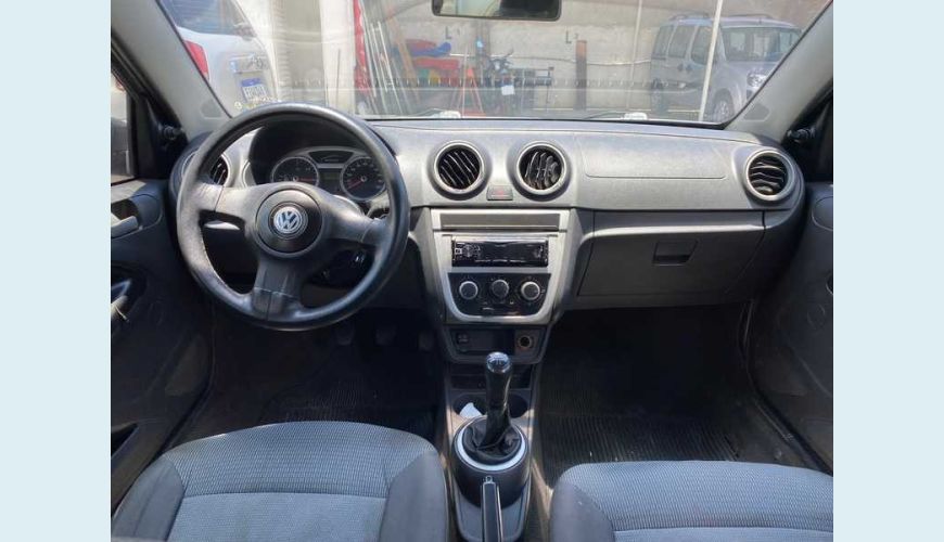 VOLKSWAGEN GOL 1.0 FLEX MANUAL 4P - CINZA - 2011 Foto 9 (Grande)