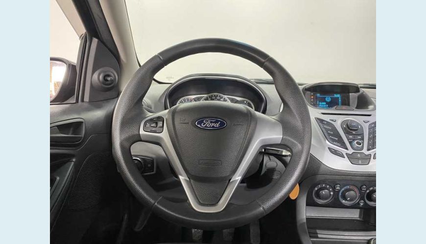 FORD FORD KA SE PLUS 1.5 16V FLEX MANUAL 4P - PRETO - 2016 Foto 9 (Grande)