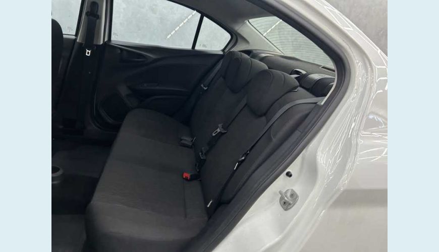 FIAT FIAT CRONOS DRIVE 1.3 FLEX MANUAL 4P - BRANCO - 2023 Foto 9 (Grande)
