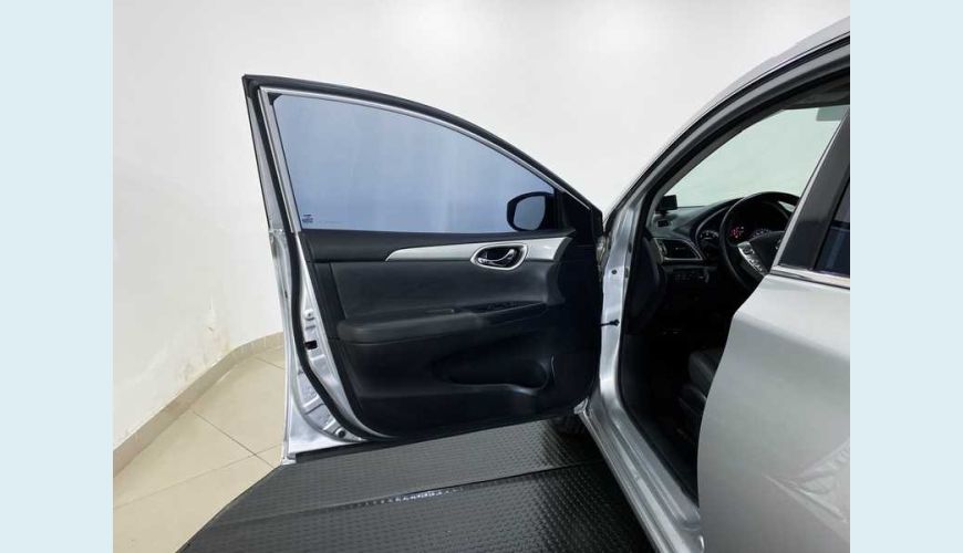 NISSAN NISSAN SENTRA SV 2.0 16V FLEX AUT. 4P - PRATA - 2014 Foto 9 (Grande)