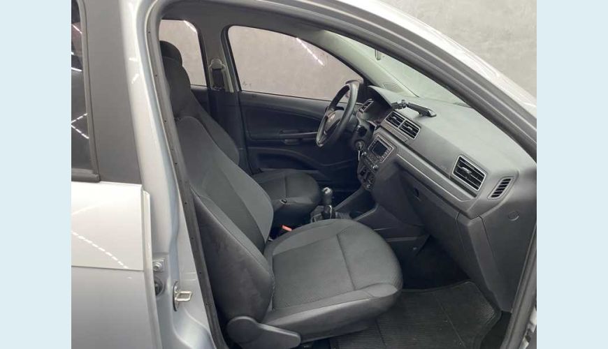 VOLKSWAGEN GOL 1.6 FLEX MANUAL 4P - PRATA - 2022 Foto 9 (Grande)