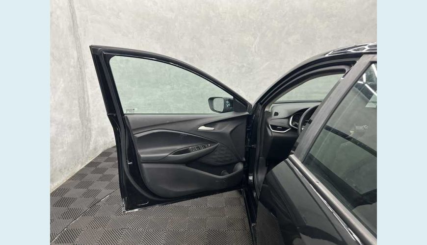 CHEVROLET CHEVROLET ONIX LT 1.0 TURBO FLEX MANUAL 4P - PRETO - 2024 Foto 9 (Grande)