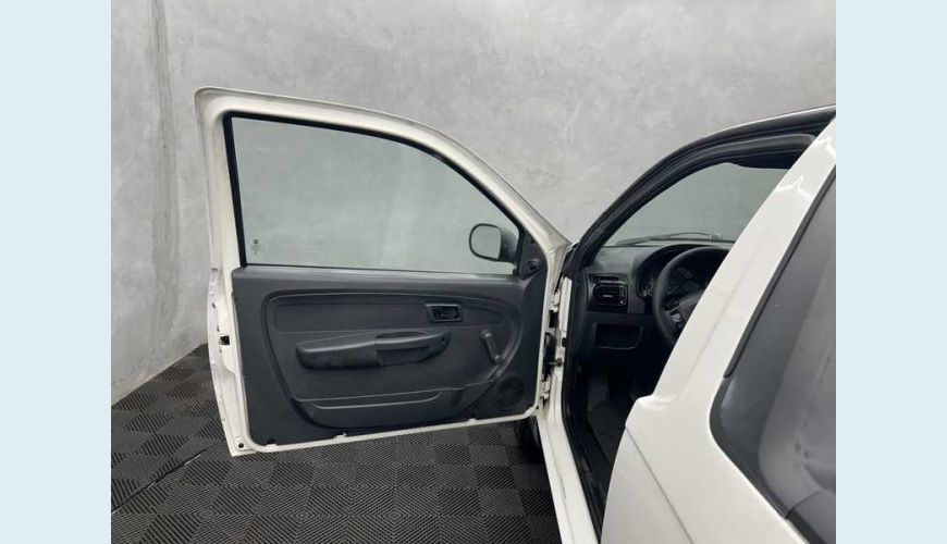 FIAT STRADA HARD WORKING CS 1.4 FLEX MANUAL 2P - BRANCO - 2019 Foto 9 (Grande)