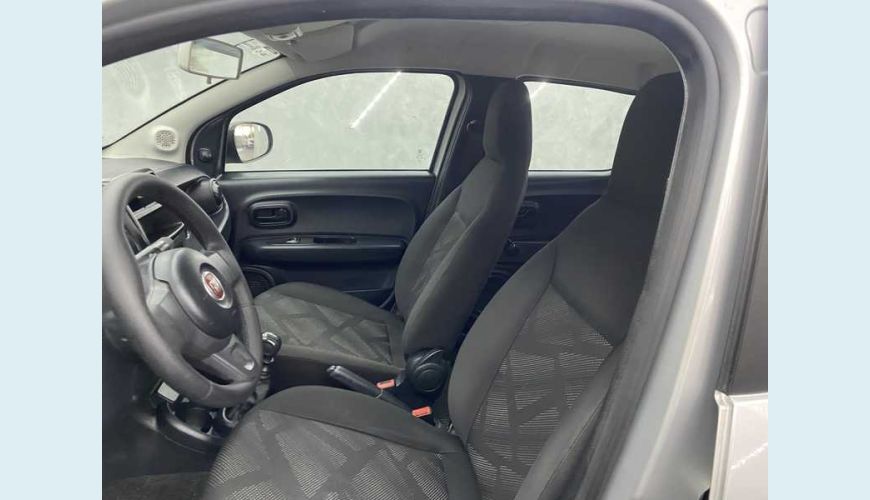 FIAT MOBI LIKE 1.0 FLEX MANUAL 4P - PRATA - 2020 Foto 9 (Grande)