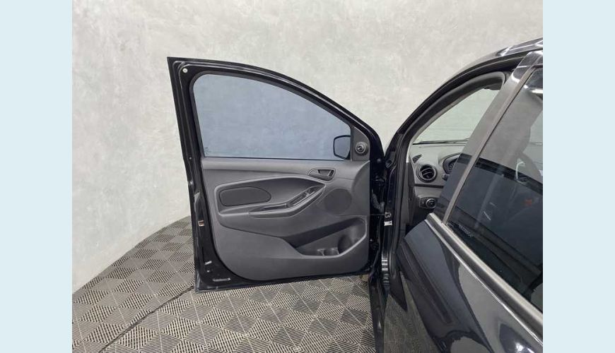 FORD KA SEDAN SE 1.5 12V FLEX MANUAL 4P - PRETO - 2019 Foto 9 (Grande)