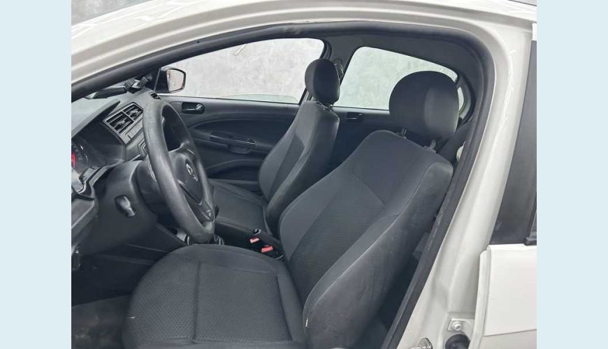 VOLKSWAGEN GOL 1.0 12V FLEX MANUAL 4P - BRANCO - 2022 Foto 9 (Grande)