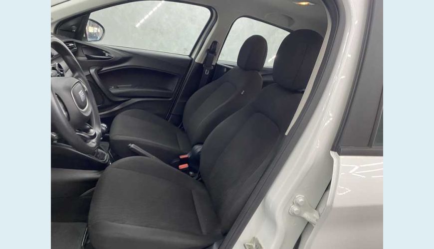 FIAT CRONOS DRIVE 1.0 FLEX MANUAL 4P - BRANCO - 2023 Foto 9 (Grande)
