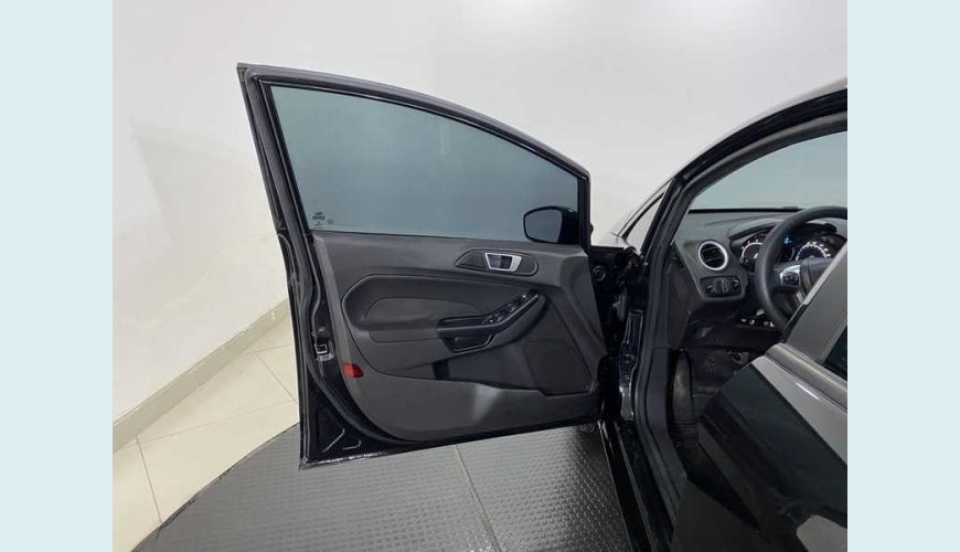 FORD FIESTA SE 1.6 16V FLEX AUT. 4P - PRETO - 2015 Foto 9 (Grande)