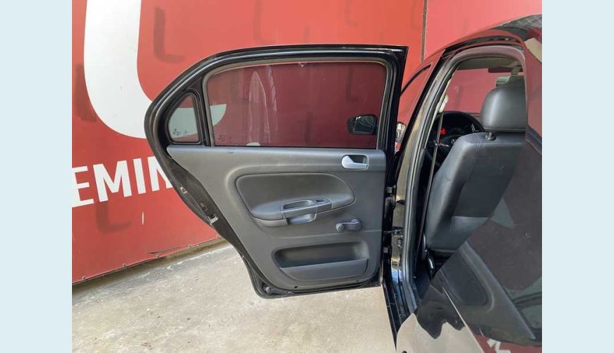 VOLKSWAGEN VOYAGE 1.6 MSI 8V FLEX MANUAL 4P - PRETO - 2019 Foto 9 (Grande)