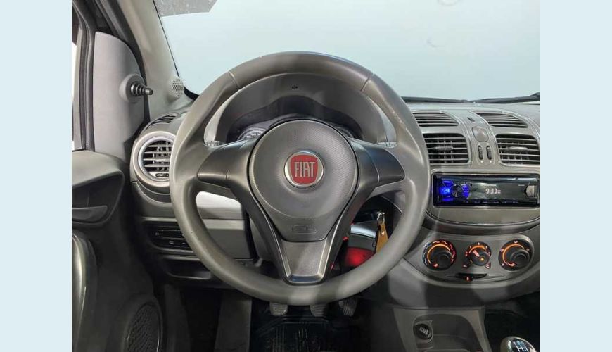 FIAT GRAND SIENA ESSENCE 1.6 16V FLEX MANUAL 4P - PRETO - 2014 Foto 9 (Grande)