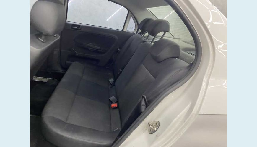 VOLKSWAGEN VOYAGE 1.0 MPI FLEX MANUAL 4P - BRANCO - 2023 Foto 9 (Grande)