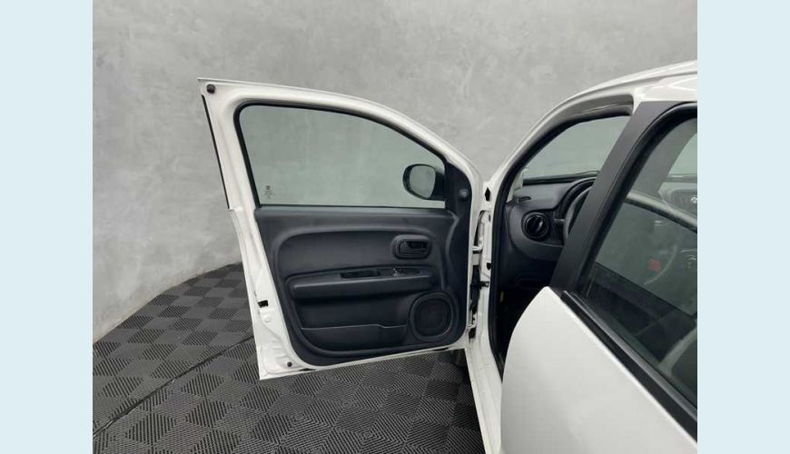 FIAT MOBI LIKE 1.0 FLEX MANUAL 4P - BRANCO - 2021 Foto 9 (Grande)