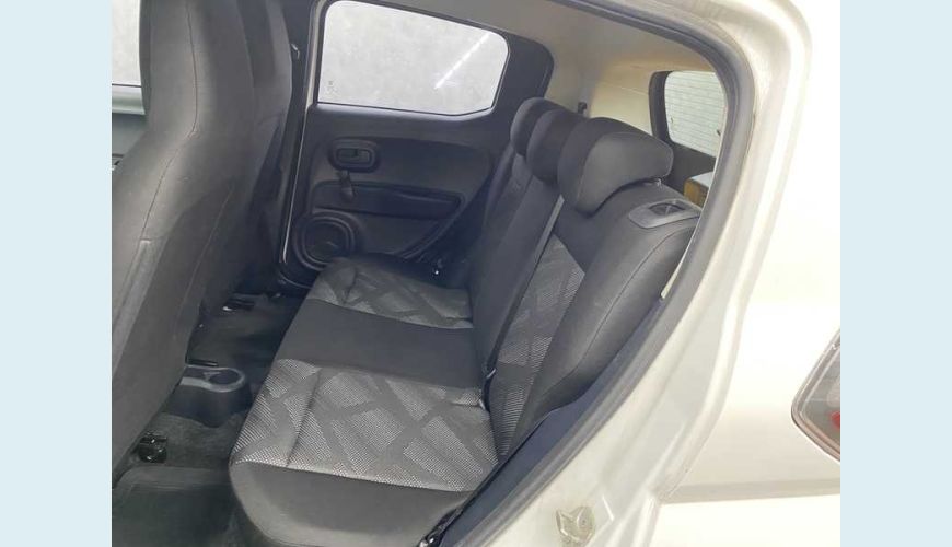 FIAT MOBI LIKE 1.0 FLEX MANUAL 4P - BRANCO - 2021 Foto 9 (Grande)