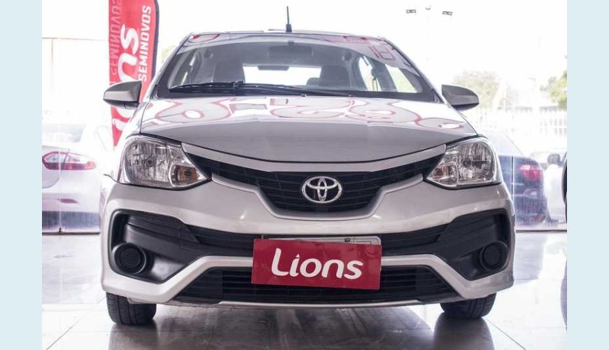 TOYOTA TOYOTA ETIOS X 1.3 FLEX MANUAL 4P - PRATA - 2018 Foto 9 (Grande)