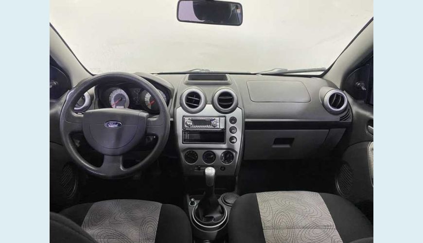 FORD FIESTA SEDAN 1.0 FLEX MANUAL 4P - PRATA - 2010 Foto 9 (Grande)