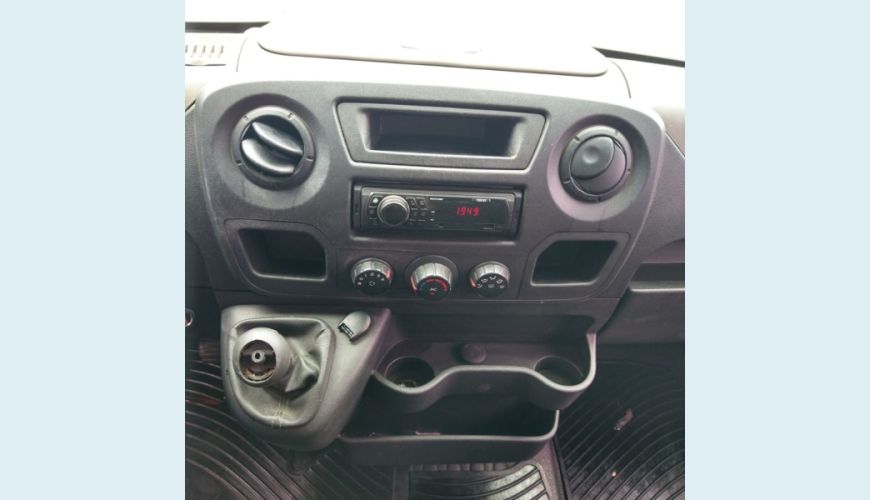 RENAULT MASTER 2.3 DIESEL MANUAL 4P - PRATA - 2015 Foto 9 (Grande)