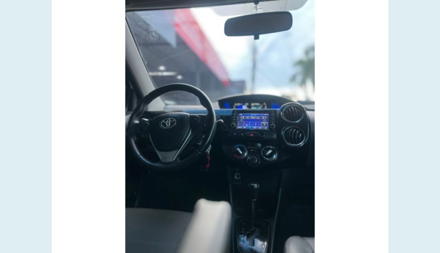 TOYOTA TOYOTA ETIOS FLEX AUT. 4P - BRANCO - 2018 Foto 9 (Grande)