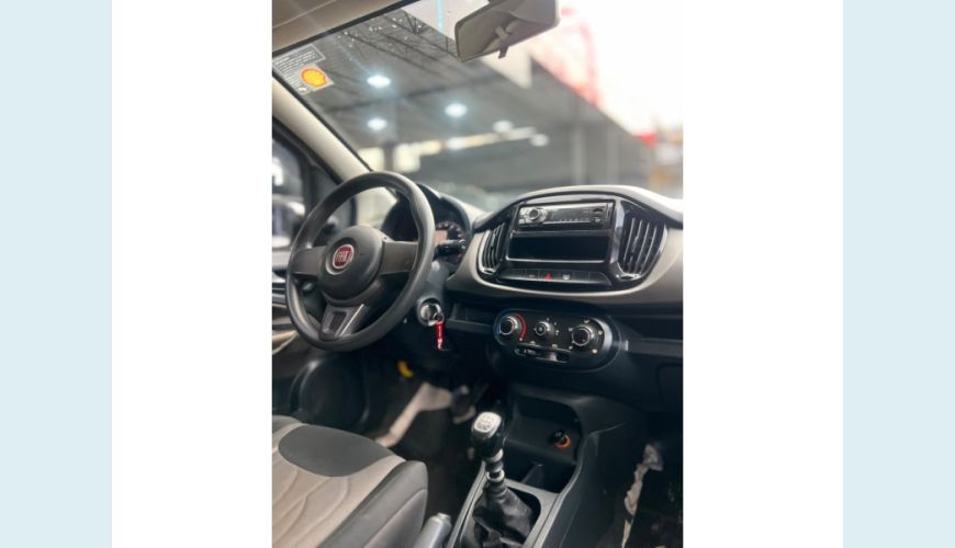 FIAT FIAT UNO FLEX MANUAL 4P - PRATA - 2018 Foto 9 (Grande)