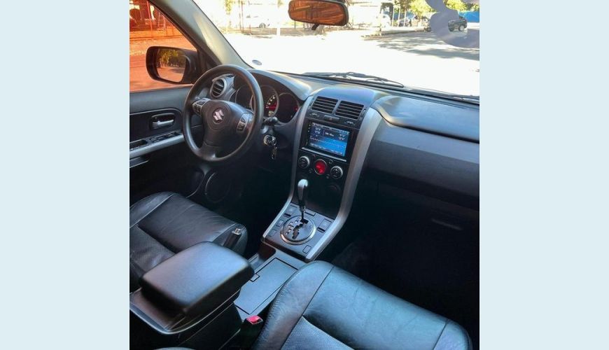 SUZUKI VITARA 2WD FLEX AUT. 4P - PRATA - 2013 Foto 9 (Grande)