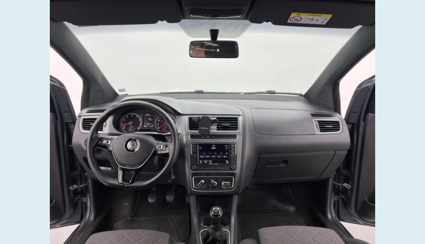 VOLKSWAGEN VOLKSWAGEN FOX XTREME MB FLEX MANUAL 4P - CINZA - 2020 Foto 9 (Grande)