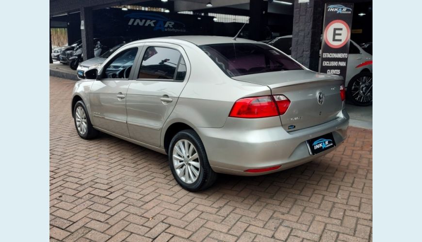 VOLKSWAGEN VOLKSWAGEN VOYAGE FLEX MANUAL 4P - PRATA - 2016 Foto 9 (Grande)