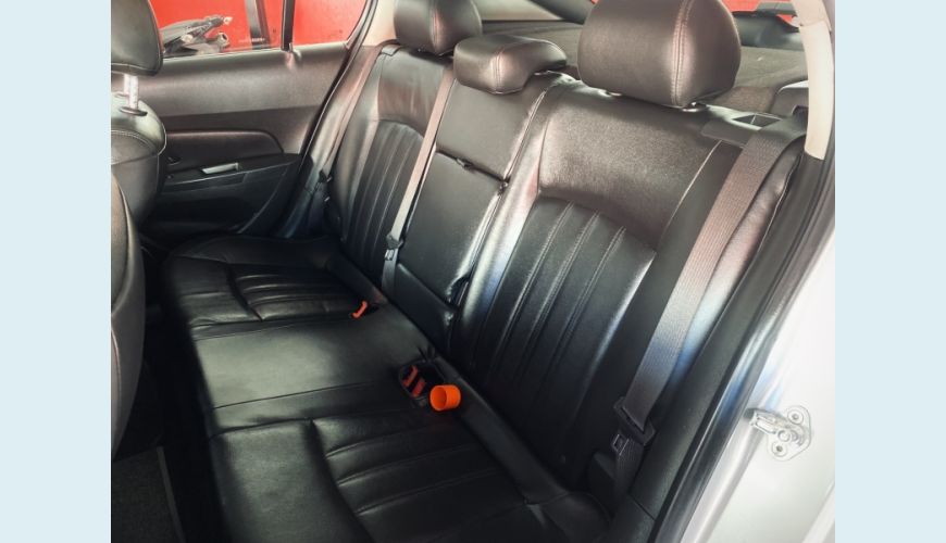 CHEVROLET CHEVROLET CRUZE FLEX AUT. 4P - PRATA - 2014 Foto 9 (Grande)