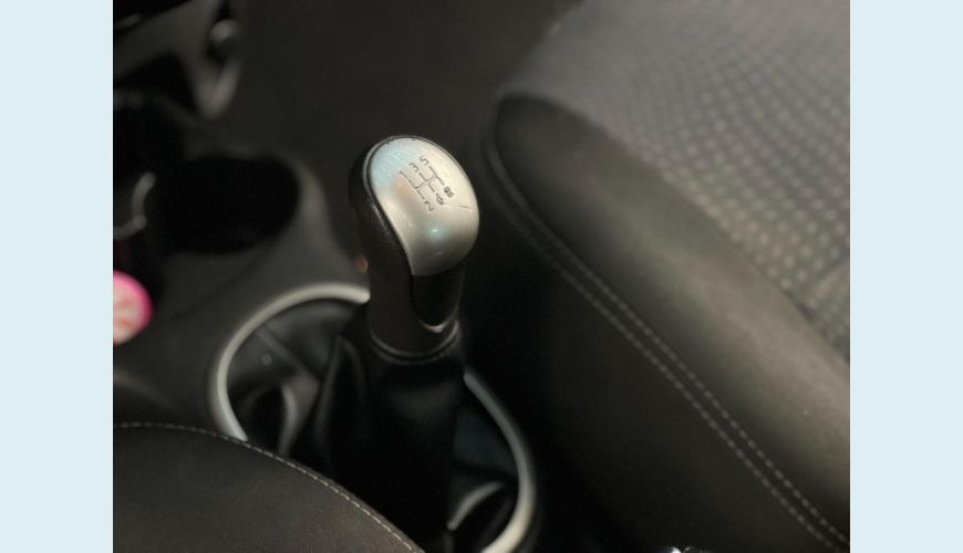 NISSAN MARCH 16SL - BRANCO - 2017 Foto 9 (Grande)