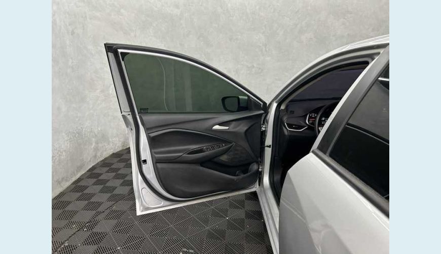 CHEVROLET ONIX LT 1.0 TURBO FLEX MANUAL 4P - PRATA - 2021 Foto 9 (Grande)