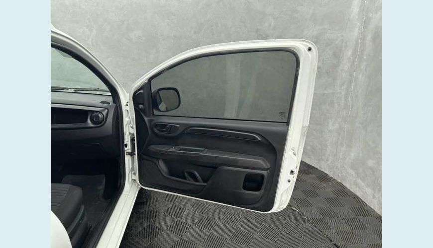 FIAT FIORINO ENDURANCE 1.4 FLEX MANUAL 3P - BRANCO - 2023 Foto 9 (Grande)
