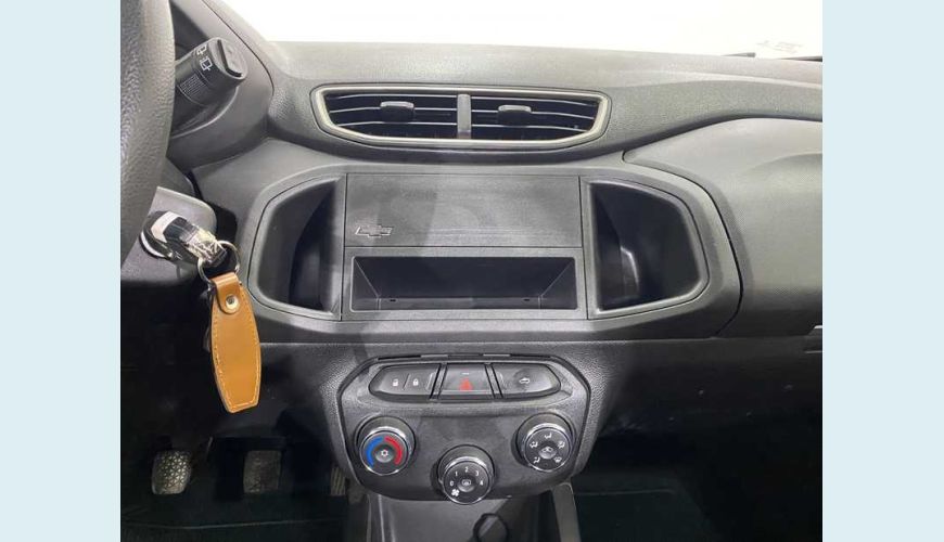 CHEVROLET ONIX LT 1.4 FLEX MANUAL 4P - BRANCO - 2016 Foto 9 (Grande)