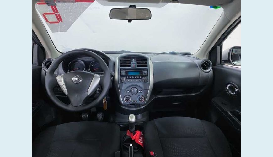 NISSAN VERSA UNIQUE 1.6 16V FLEX MANUAL 4P - PRATA - 2016 Foto 9 (Grande)