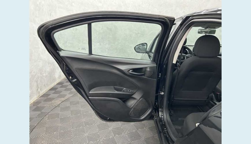 FIAT FIAT CRONOS DRIVE 1.0 FLEX MANUAL 4P - PRETO - 2023 Foto 9 (Grande)