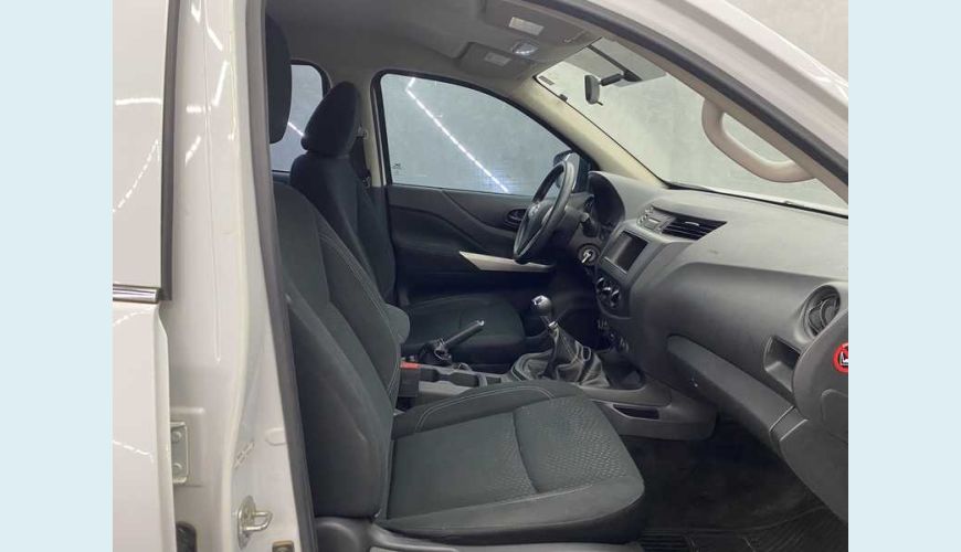 NISSAN FRONTIER 2.3 TD CD S 4X4 DIESEL MANUAL 4P - BRANCO - 2021 Foto 9 (Grande)