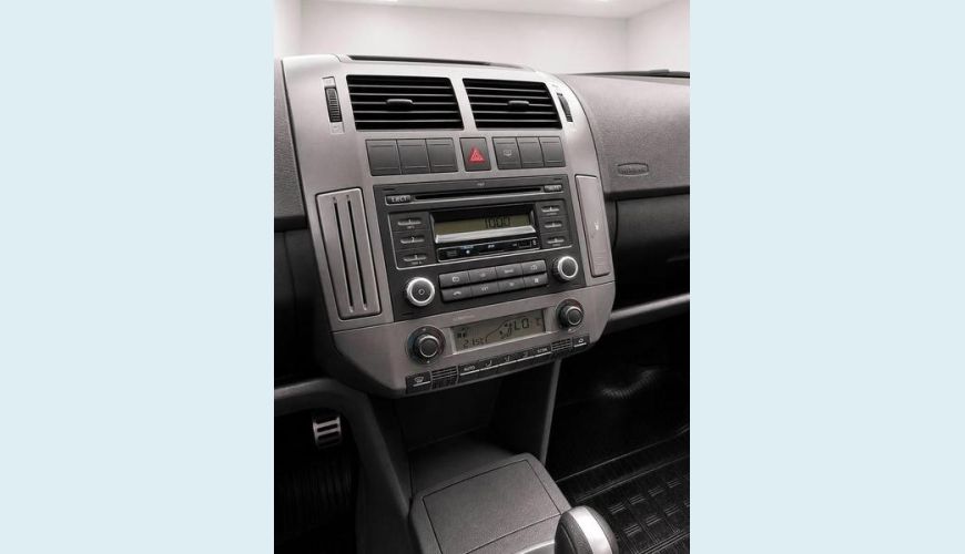 VOLKSWAGEN POLO SPORTLINE 1.6 FLEX AUT. 4P - PRATA - 2014 Foto 9 (Grande)