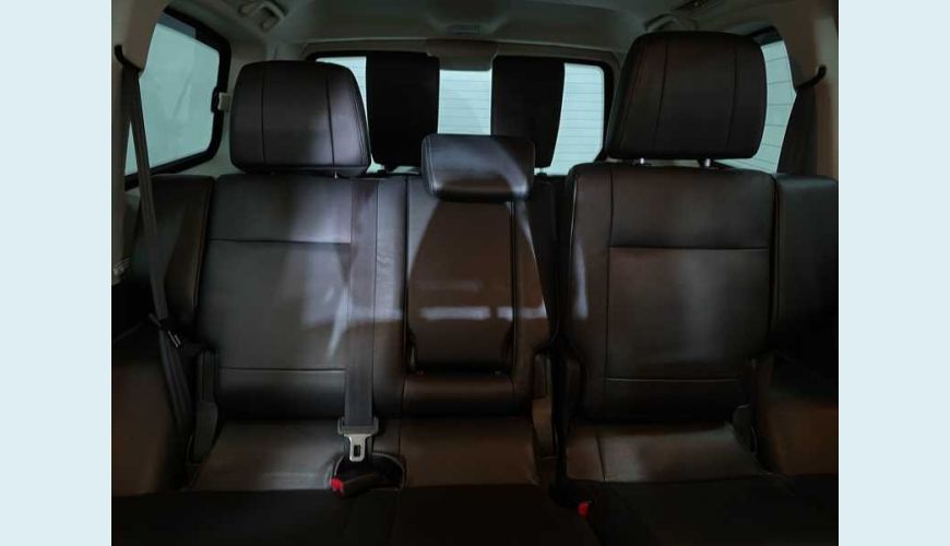 MITSUBISHI MITSUBISHI PAJERO FULL HPE 3.8 GASOLINA AUT. 4P - BRANCO - 2015 Foto 9 (Grande)