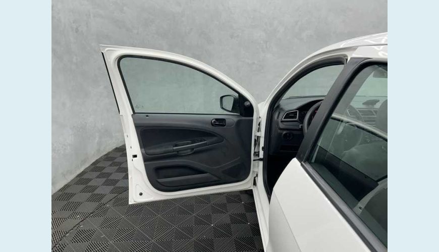 VOLKSWAGEN VOLKSWAGEN GOL 1.0 12V FLEX MANUAL 4P - BRANCO - 2022 Foto 9 (Grande)
