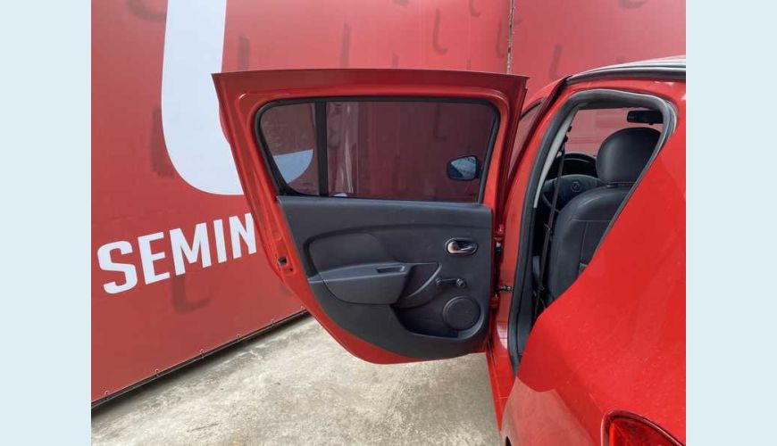 RENAULT RENAULT SANDERO EXPRESSION 1.0 16V FLEX MANUAL 4P - VERMELHO - 2015 Foto 9 (Grande)