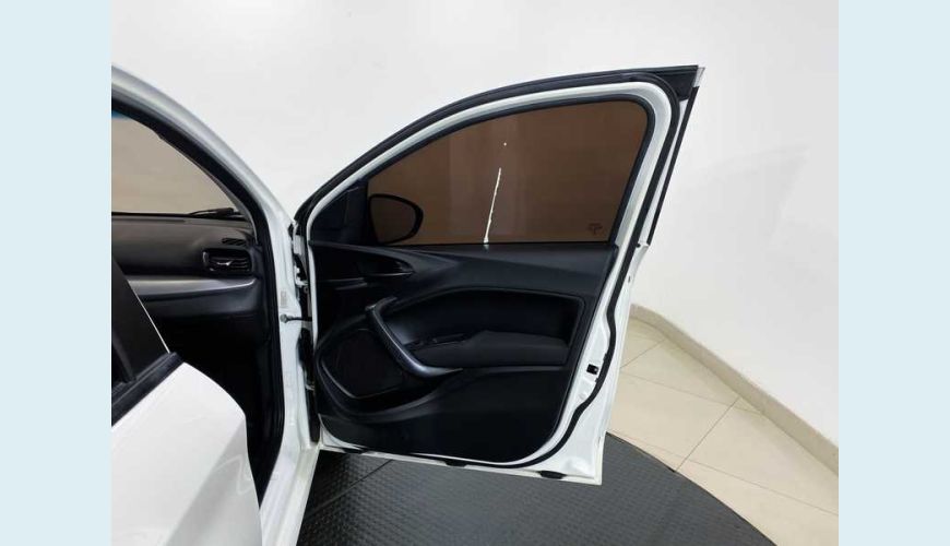 FIAT FIAT ARGO DRIVE 1.3 FLEX MANUAL 4P - BRANCO - 2018 Foto 9 (Grande)