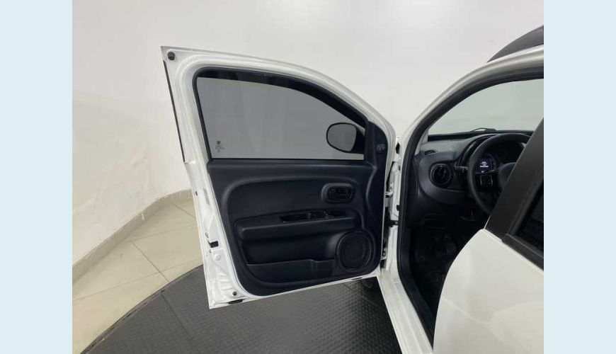 FIAT FIAT MOBI FIREFLY DRIVE 1.0 FLEX MANUAL 4P - BRANCO - 2017 Foto 9 (Grande)