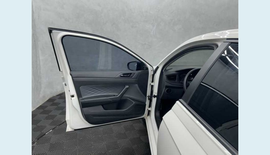 VOLKSWAGEN VOLKSWAGEN POLO TRACK 1.0 FLEX MANUAL 4P - BRANCO - 2023 Foto 9 (Grande)