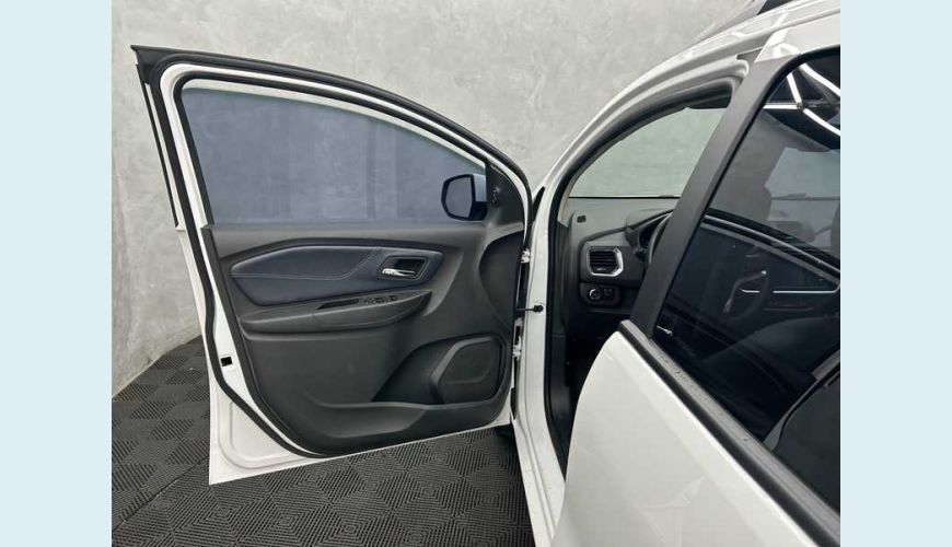 CHEVROLET CHEVROLET SPIN PREMIER 1.8 FLEX AUT. 4P - BRANCO - 2023 Foto 9 (Grande)