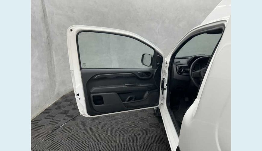 FIAT FIORINO ENDURANCE 1.4 FLEX MANUAL 3P - BRANCO - 2023 Foto 9 (Grande)