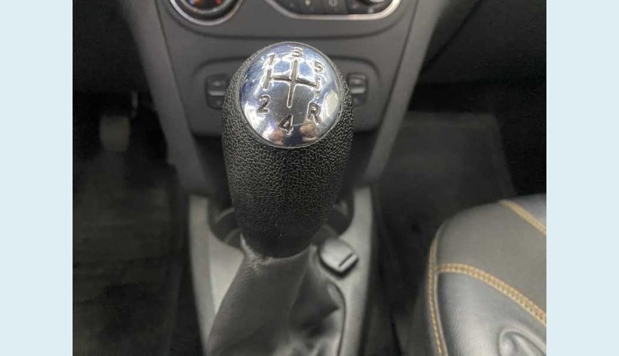 RENAULT SANDERO STEPWAY 1.6 16V SCE FLEX MANUAL 4P - BRANCO - 2017 Foto 9 (Grande)