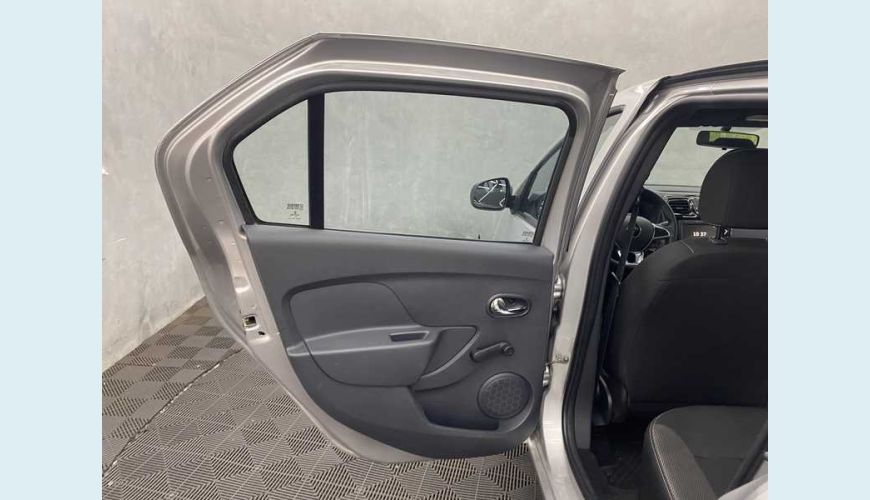 RENAULT LOGAN ZEN 1.0 12V FLEX MANUAL 4P - PRATA - 2020 Foto 9 (Grande)