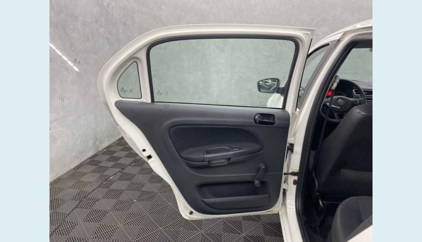 VOLKSWAGEN VOYAGE 1.6 MSI 8V FLEX MANUAL 4P - BRANCO - 2021 Foto 9 (Grande)