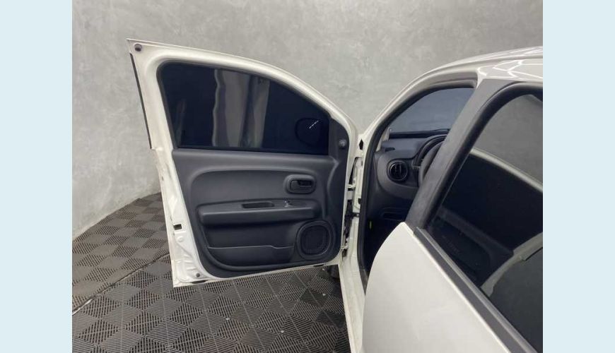 FIAT MOBI LIKE 1.0 FLEX MANUAL 4P - BRANCO - 2021 Foto 9 (Grande)