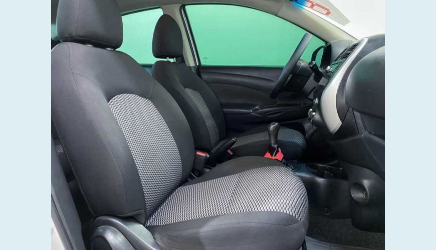 NISSAN VERSA 1.0 12V FLEX - PRATA - 2019 Foto 9 (Grande)