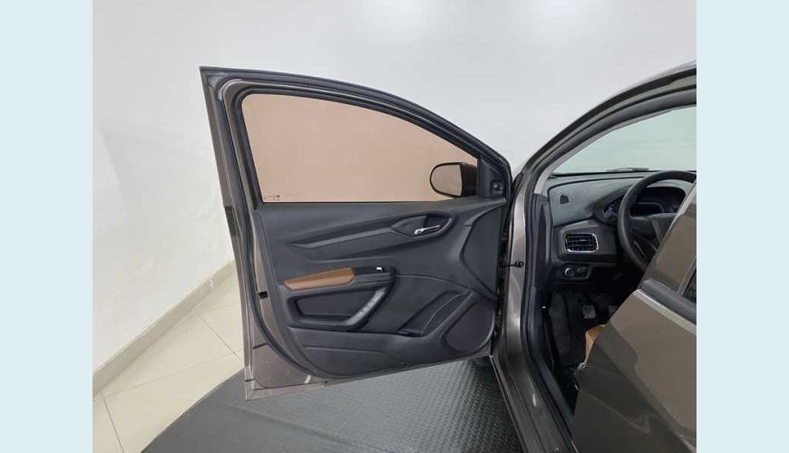 CHEVROLET ONIX 1.0 LT SPE FLEX MANUAL 4P - CINZA - 2014 Foto 9 (Grande)